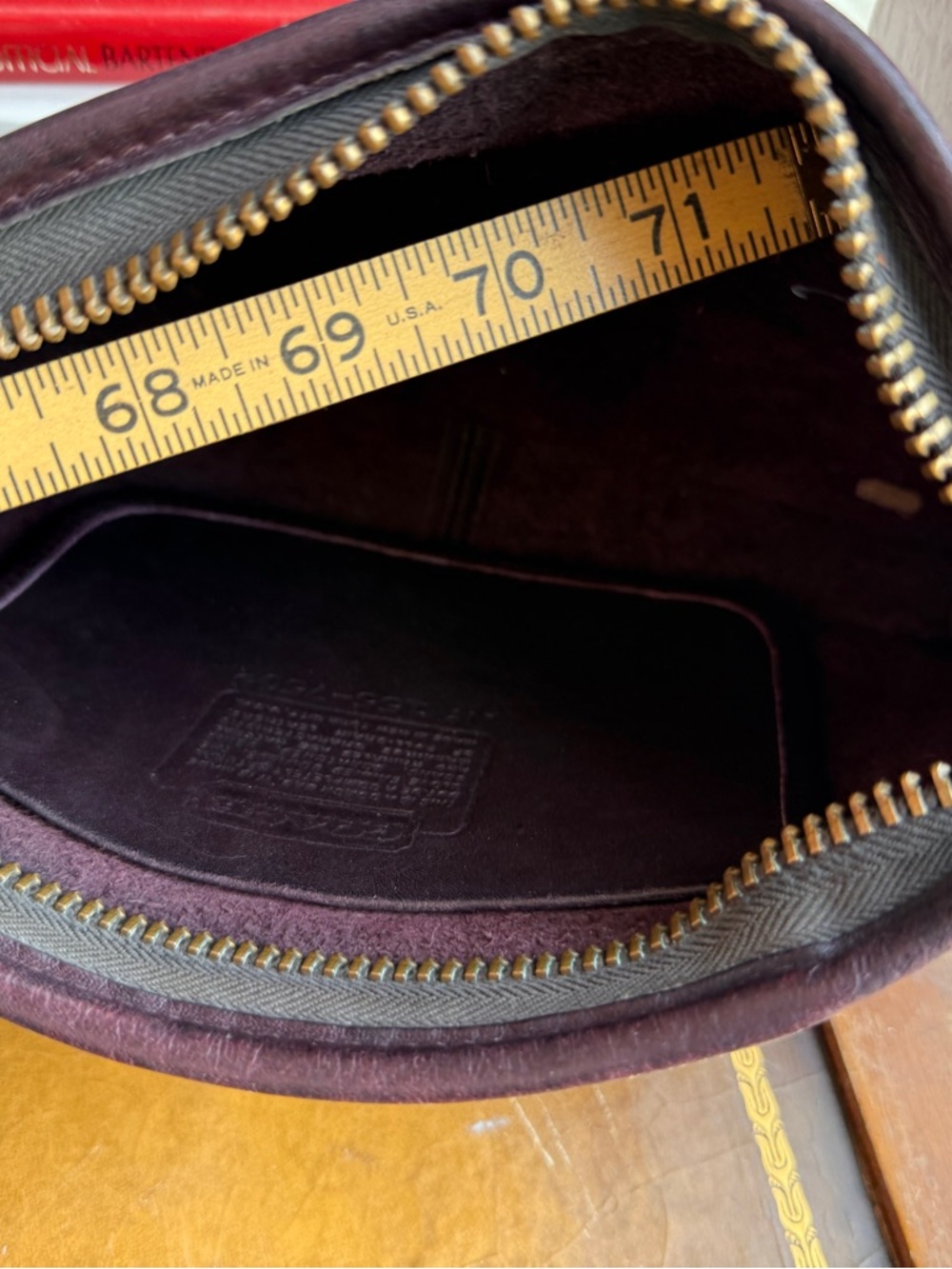 VTG NYC Coach | Basic Bag | No. 9455 |
Burgundy | Timeless - Picture 14 of 15